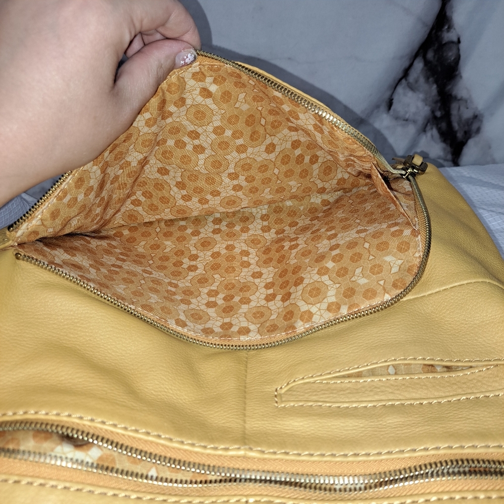 HOBO Purse - Picture 12 of 16